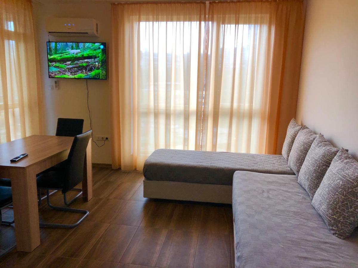Grand Saharov Apartman Várna Kültér fotó